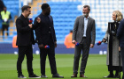 Gary Neville lo Ngoại hạng Anh sụp đổ như Serie A vì Man City