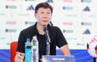 HLV Kim Sang-sik phải gấp rút vá lỗi cho tuyển Việt Nam
