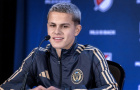Man City nguy cơ mất thần đồng Cavan Sullivan cho kình địch