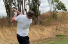 Đánh golf thảm họa, Gyokeres bị Ben White trêu đùa