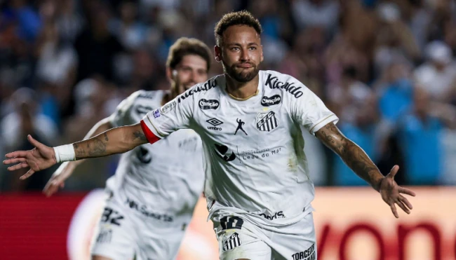 Neymar lập cú đúp, Santos hòa nghẹt thở Flamengo