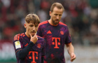 Bị VAR từ chối liên tiếp, Bayern Munich ngậm ngùi chia điểm Augsburg