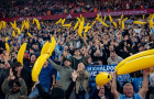 Cựu sao Man City kiếm đậm nhờ bán chuối bơm hơi giá 10 bảng
