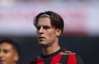 HLV Bournemouth bức xúc vì tin đồn Alex Scott