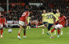 Madueke giải cứu, Arsenal vượt ải Nottingham Forest