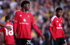 Ác mộng phòng ngự cản bước Man United