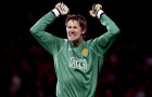Ngày này năm xưa: Khi Edwin van der Sar định hình tiêu chuẩn thủ môn hiện đại