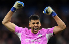 Rulli hé lộ lời hứa cản 2 quả 11m giúp Man City đi tiếp