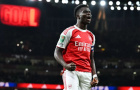 Saka nhắc Arsenal giữ đôi chân trên mặt đất dù đang dẫn đầu Ngoại hạng Anh