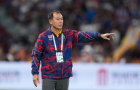 HLV Thawatchai cúi đầu nhận lỗi sau trận chung kết SEA Games 33 trước U22 Việt Nam