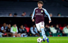 Harvey Elliott rơi vào thế bế tắc tại Aston Villa vì vướng mắc hợp đồng và luật FIFA