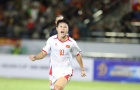 Việt Nam thắng Lào 2-0: Tuấn Hải nổi bật hơn Xuân Son