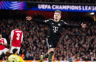 Karl lập kỷ lục tuổi teen, Bayern vẫn thua Arsenal trong trận cầu then chốt