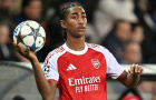 Arsenal khủng hoảng hàng thủ: Thần đồng 16 tuổi sẵn sàng cứu viện