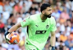 Alisson vs Mamardashvili: Khung gỗ Liverpool lên tầm cao mới