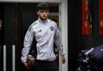 Đằng sau vụ Fredricson là nước cờ cao tay của Man Utd