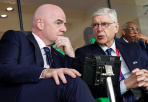 Danh tiếng của Wenger bị ảnh hưởng bởi mối thâm giao với Infantino