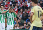 Hàng thủ hớ hênh, Arsenal gục ngã trước Real Betis