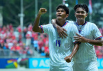 Đánh bại Singapore 3-1, Thái Lan tiến gần chung kết ASEAN Cup