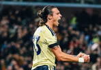 Riccardo Calafiori tạo nên sự khác biệt giúp Arsenal khuất phục Aston Villa