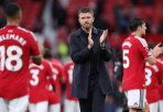 Vì sao CĐV Man Utd nên ngừng chỉ trích HLV Carrick?