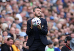 Carrick tìm lối thoát khỏi cái bóng của Solskjaer