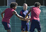 Barcelona bước vào 'tháng của sự thật'
