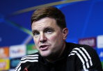 Tin đồn chuyển nhượng sáng 26/10: 3 đại gia cùng tranh Lennart Karl; MU sẵn sàng đàm phán với Eddie Howe