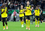 Brandt cứu thua ngoạn mục, Dortmund thắng Frankfurt trên chấm luân lưu
