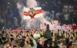 Bạo loạn trận bán kết play-off thăng hạng Premier League gây choáng