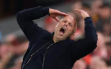 Nghịch lý Arne Slot từ người hùng đến tội đồ tại Anfield