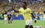 Tin đồn chuyển nhượng tối 3/8: Arsenal quyết tâm chiêu mộ Vinicius Junior; Hai ông lớn rút lui vụ Yan Diomande
