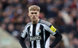 Tại sao MU khó chèo kéo Lewis Hall khỏi Newcastle?