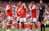 Hàng phòng ngự Arsenal đáng lo; Tzolis đã dần bắt nhịp