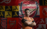 Arsenal từ kẻ đi săn thành mục tiêu bị săn đuổi