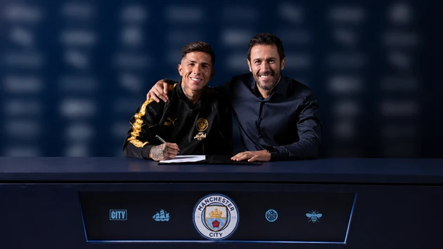 CHÍNH THỨC! Man City chốt hạ bom tấn Enzo Fernandez từ Chelsea
