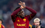 Tin đồn chuyển nhượng sáng 10/9: Chelsea quan tâm Manu Kone; Lisandro Martinez gia hạn với MU