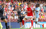 Vòng luẩn quẩn chấn thương của White và Timber ở Arsenal