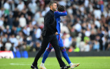 Man United lười chạy hay Carrick đang đi ngược số đông?