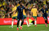 Vinicius bay cao, Brazil ngược dòng hạ Úc 4-2