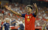 Yamal bùng nổ, Tây Ban Nha hạ gục Croatia 4-1