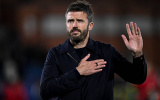 Carrick trả giá vì đội hình chắp vá của Man United