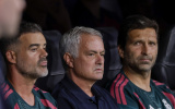 Nước cờ đánh biên bậc thầy của Mourinho trước Barca