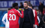 Phòng thay đồ đồng lòng, MU trao cơ hội cuối cho Carrick