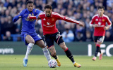 Lisandro nhận thẻ đỏ, MU thất thủ 0-2 trước Chelsea