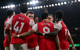 Kịch tính Emirates: Arsenal củng cố ngôi đầu nhờ vận may và đẳng cấp của Bukayo Saka