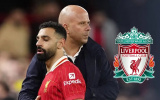 Liverpool trong cơn sóng gió: Salah công khai chỉ trích Arne Slot, Ban lãnh đạo lựa chọn đứng về phía HLV