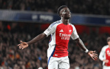 Bukayo Saka và nghệ thuật thao túng không gian bên hành lang phải