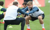 Luke Shaw kịp trở lại đối đầu với Liverpool
