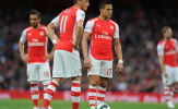 Vì Sanchez và Oezil, Arsenal bị chỉ trích không ngừng